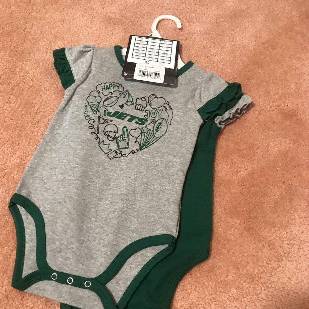HOST PICK (2) piece Jets outfit for baby brand new(No offer please)